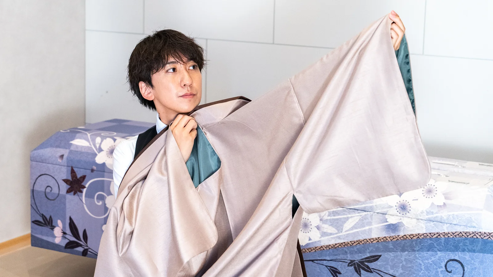 納棺の儀を行う、株式会社おくりびとアカデミー 代表取締役 木村光希